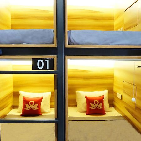 Zen Hostel Gubeng Station Surabaja Zewnętrze zdjęcie