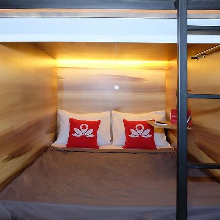 Zen Hostel Gubeng Station Surabaja Zewnętrze zdjęcie