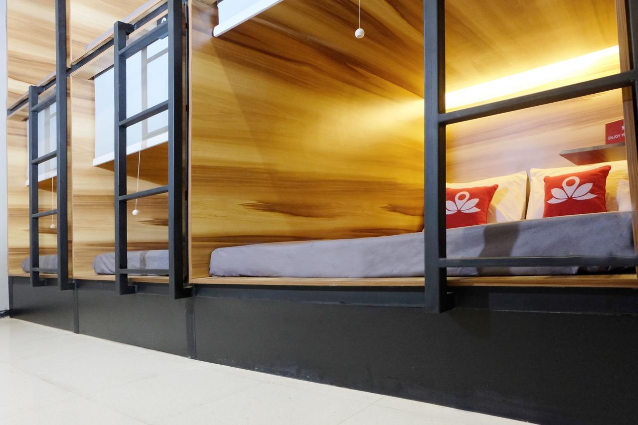 Zen Hostel Gubeng Station Surabaja Zewnętrze zdjęcie